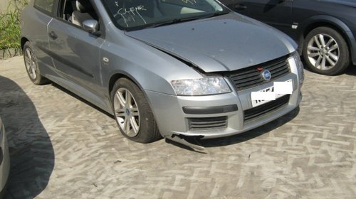 Dezmembrez Fiat Stilo din 2004, 1.6b