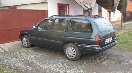 Dezmembrez ford Escort 1.8 D break 1994