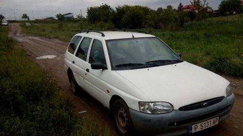 Dezmembrez Ford Escort 1.8D