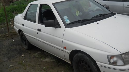 Dezmembrez Ford Escort 1994 BERLINA 1.3