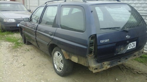 Dezmembrez ford escort an 1994 motor 1.8 dies