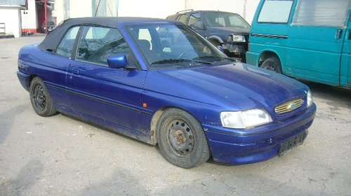 Dezmembrez Ford Escort cabrio 1.6 16v an 94