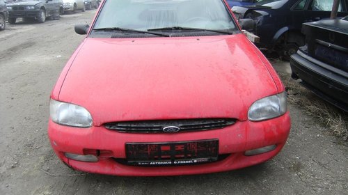 Dezmembrez FORD ESCORT din 1996 (1.6 B) (66 k