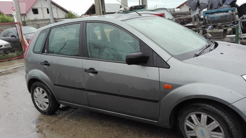 Dezmembrez ford fiesta 1.3b an 2004