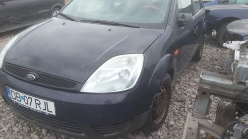 Dezmembrez ford fiesta 1.3i 51kw 2004