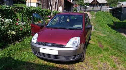 Dezmembrez Ford Fiesta 1.4 tdci 2002