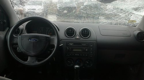 Dezmembrez Ford Fiesta 1.4 TDci, an 2003