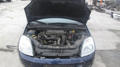 dezmembrez ford fiesta 1.4 tdci din 2004