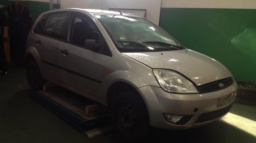 Dezmembrez ford fiesta 1.4 tdci