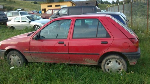 dezmembrez ford fiesta 1,4