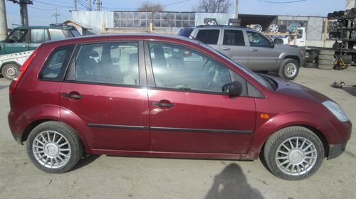 Dezmembrez ford fiesta 1.4tdci an 2004