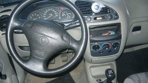 Dezmembrez Ford Fiesta 1.8 Diesel an 1996