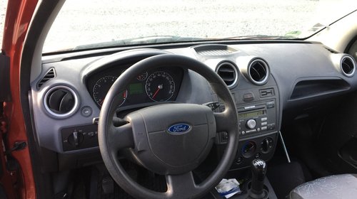 Dezmembrez Ford Fiesta 2007 1.4 benzina