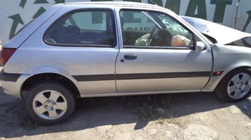 Dezmembrez Ford Fiesta, an 2001, motor 1753 cc, diesel