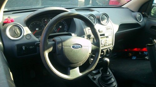 Dezmembrez Ford Fiesta Coupe Facelift 1 3 Benzina 60 Cp Tip Baja 2007
