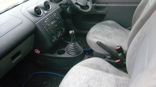 Dezmembrez Ford Fiesta din 2004, 1.4b,