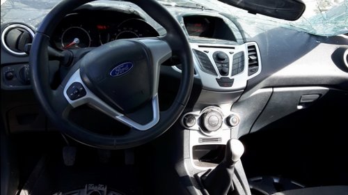 Dezmembrez Ford Fiesta MK7 1.25 zetec 2012
