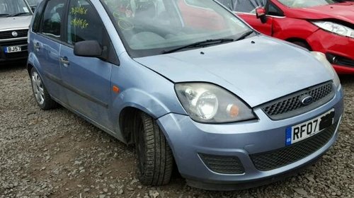 Dezmembrez Ford Fiesta motor 1242 cc benzina an 2007