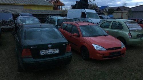 Dezmembrez Ford Focus 1, 1,8 TDDI an 2001