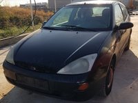 Dezmembrez Ford Focus 1.4 benzina an 1999 negru