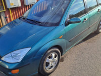 Dezmembrez Ford Focus 1.6 2001