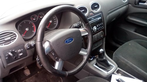 Dezmembrez Ford Focus 1.6 TDCI, 80 KW, 2005 , GHIA