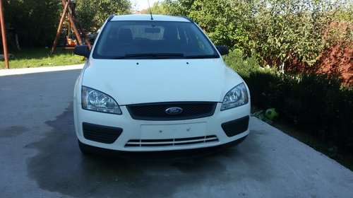 Dezmembrez ford focus 1,6 tdci