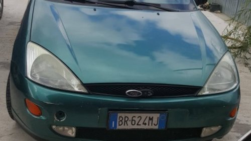 Dezmembrez Ford Focus 1.8 16v  An 2000 Benzin