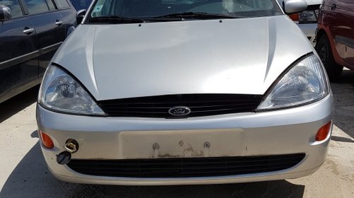 Dezmembrez ford focus 1.8 tddi an2000