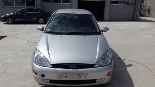 Dezmembrez ford focus 1 break 1.6i din 2001