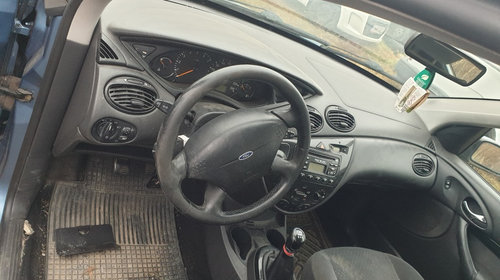 Dezmembrez Ford Focus 1 facelift 1.6 16V 2002 2003 2004 2005