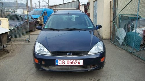 Dezmembrez Ford Focus 2.0 Benzina an 2000