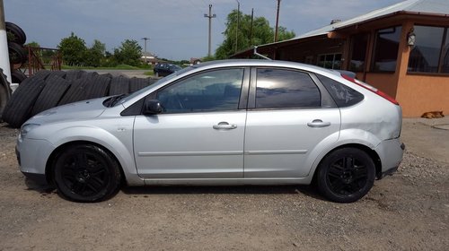 Dezmembrez Ford Focus 2 1.6 TDCI 90 cp