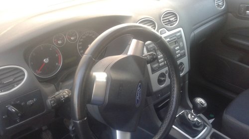 Dezmembrez Ford Focus 2 2.0 TDCI 2006