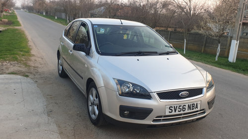 Dezmembrez ford focus 2 2007