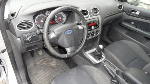 Dezmembrez Ford Focus 2 combi 1.6 TDCI