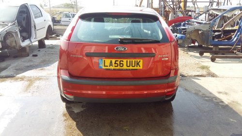 Dezmembrez Ford Focus 2 motor 1.6 tdci G8DA din 2007