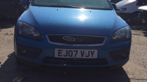 Dezmembrez ford focus 2