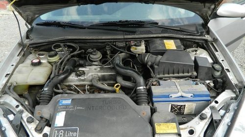 Dezmembrez Ford Focus - 2000