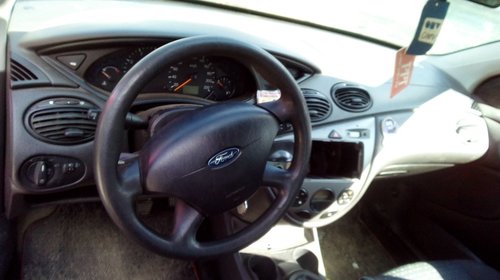 Dezmembrez Ford Focus 2002 Hatchback 1.8