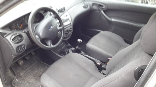 Dezmembrez Ford Focus 2003 Hatchback 1.4