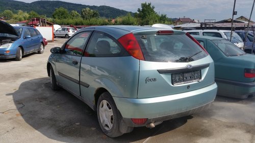 Dezmembrez Ford Focus, an 2000, 2 usi, 1.8 tddi