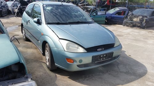 Dezmembrez Ford Focus, an 2000, 2 usi, 1.8 tddi