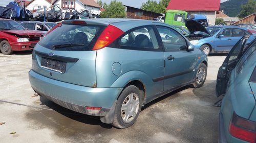 Dezmembrez Ford Focus, an 2000, 2 usi, 1.8 tddi