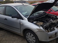 Dezmembrez Ford Focus an 2004 motor 1.6 tdci CDDA Injector injectoare pompa rampa alternator