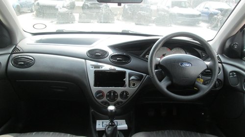 Dezmembrez ford focus breack 1.8 tdci din 2003