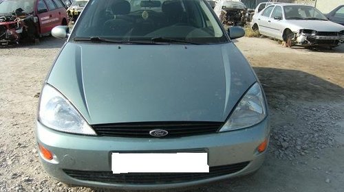 Dezmembrez FORD FOCUS break din 1999 (1.8 D) 