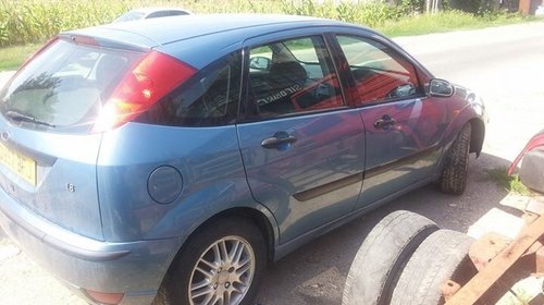 Dezmembrez ford focus din 2003 1.8 benzina