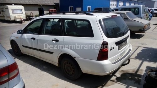 Dezmembrez Ford Focus I, an 2000