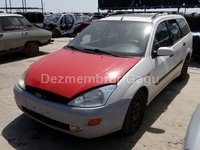 Dezmembrez Ford Focus I, an 2000